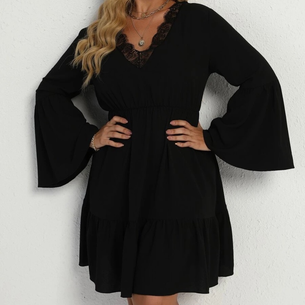 Plus Lace Bell Sleeve Ruffle Dress - Picture 3 of 5